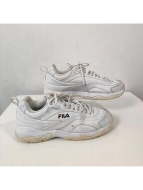 FILA White Sneakers Streetwear Casual Sporty Size 8 Athletic Y2K Chunky
